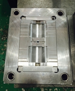 Y300422儀器塑膠制品，深圳塑膠模具廠，注塑模具加工